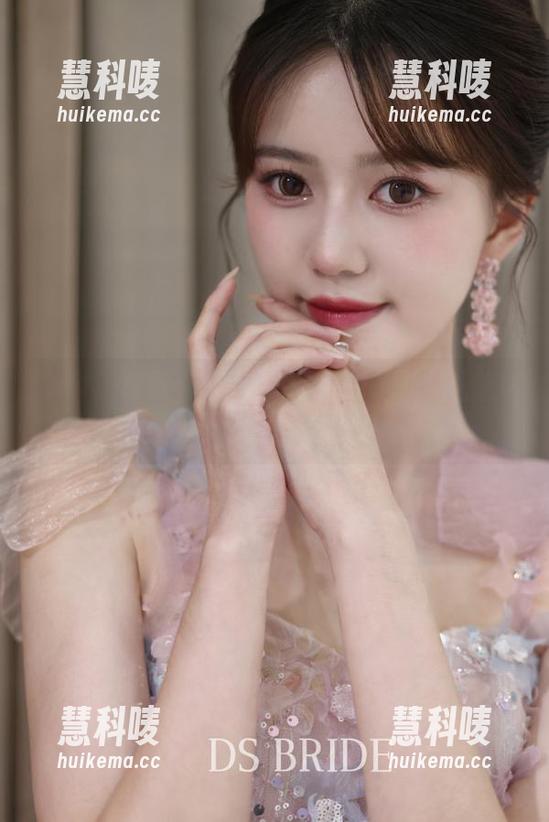 每天打开51fun收藏导航，少女也能秒变吃瓜达人！