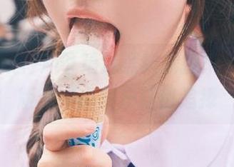 冲哥精选黑料震撼来袭，苹果版和安卓用户狂热追捧