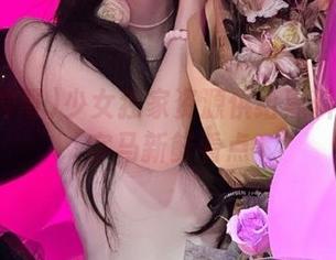 少女独家资源供给黑料冲哥一字马新鲜看点