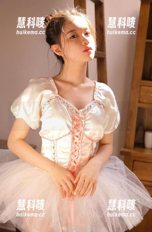 黑料社区老司机入口官网永久版，女生也爱追的吃瓜站